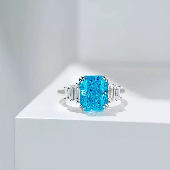 1ct Radiant Aquamarine Ring - Picture 7 of 16